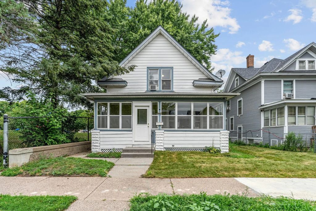 779 Thomas Avenue, Saint Paul