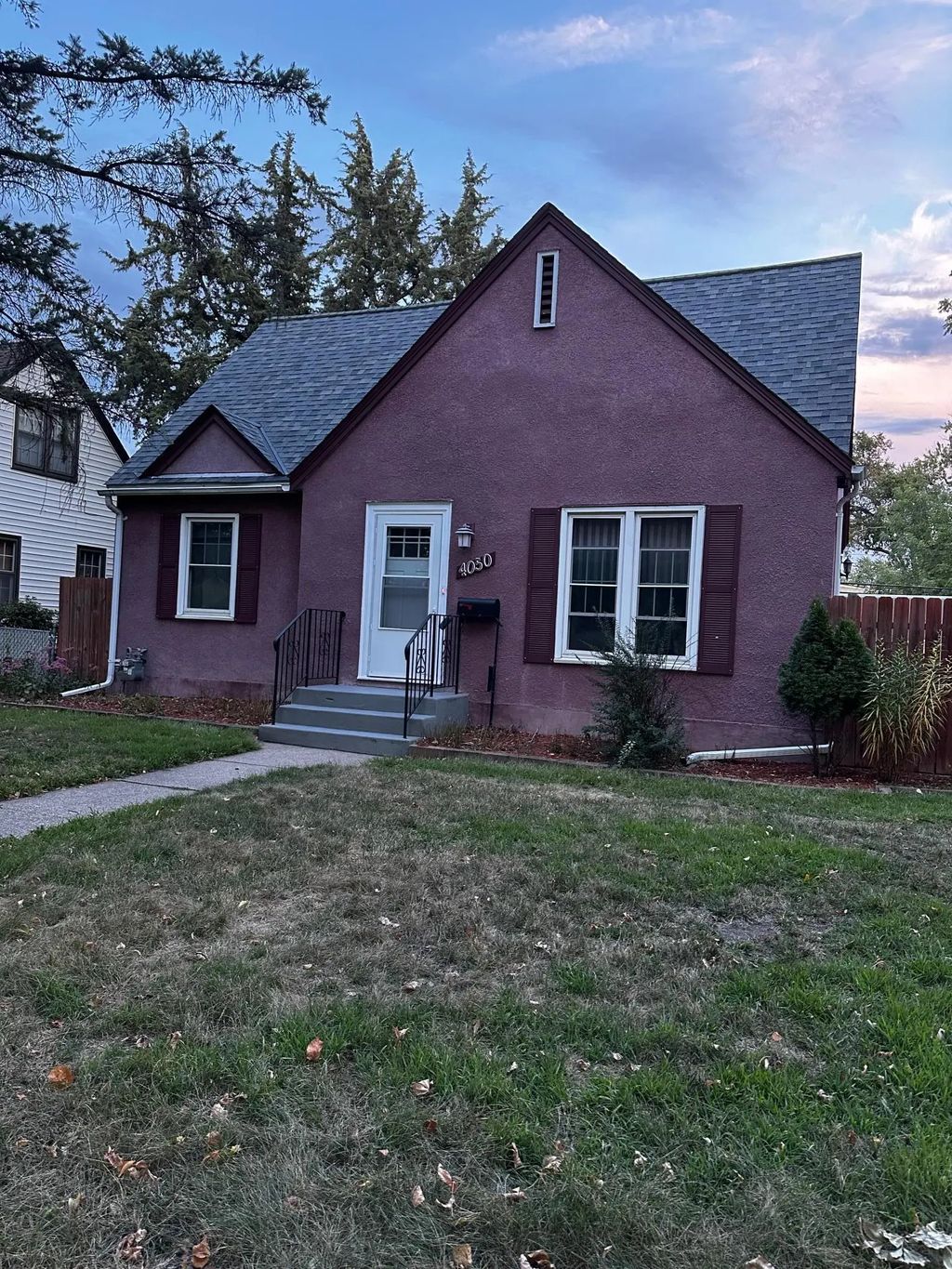 4050 Regent Avenue N, Robbinsdale