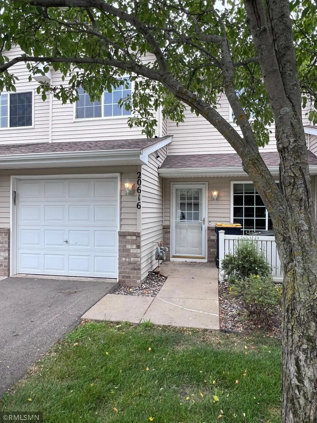 20616 Erin Way 74, Farmington