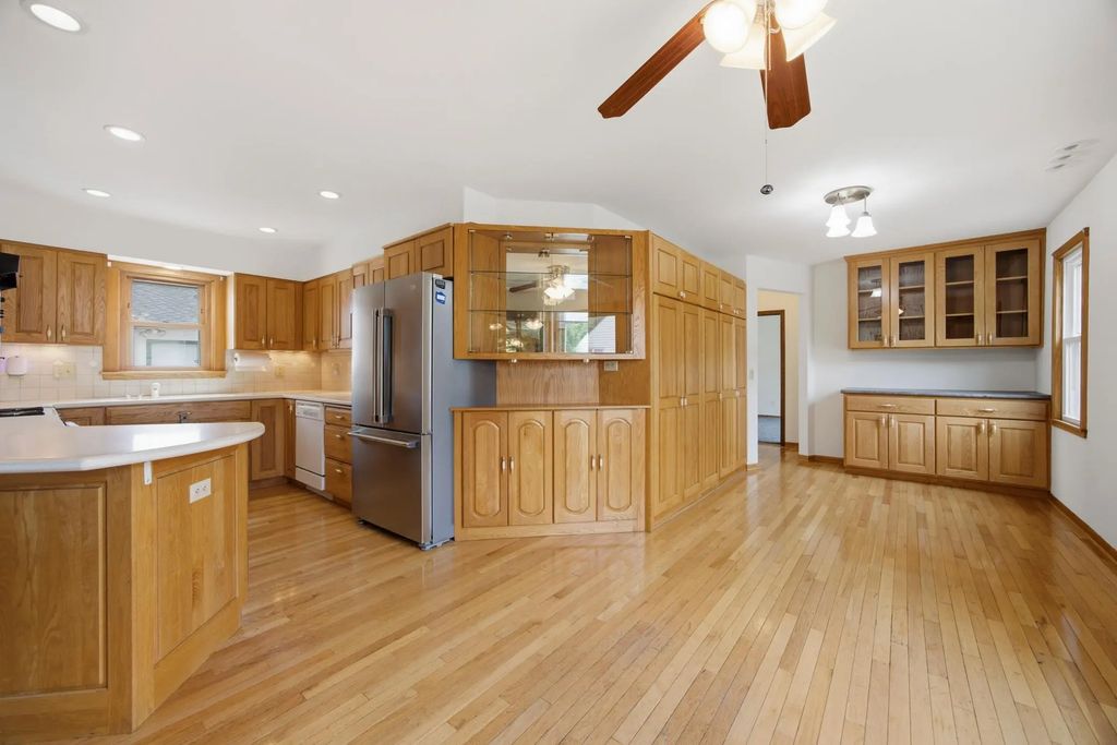 6900 Queen Avenue S, Richfield