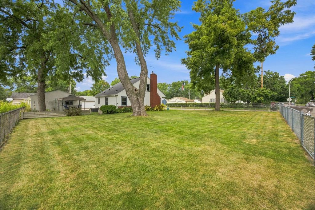 6900 Queen Avenue S, Richfield