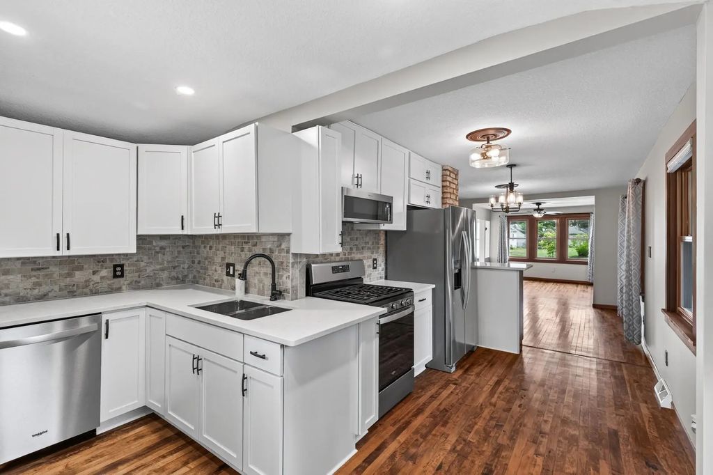 4747 Camden Avenue N, Minneapolis
