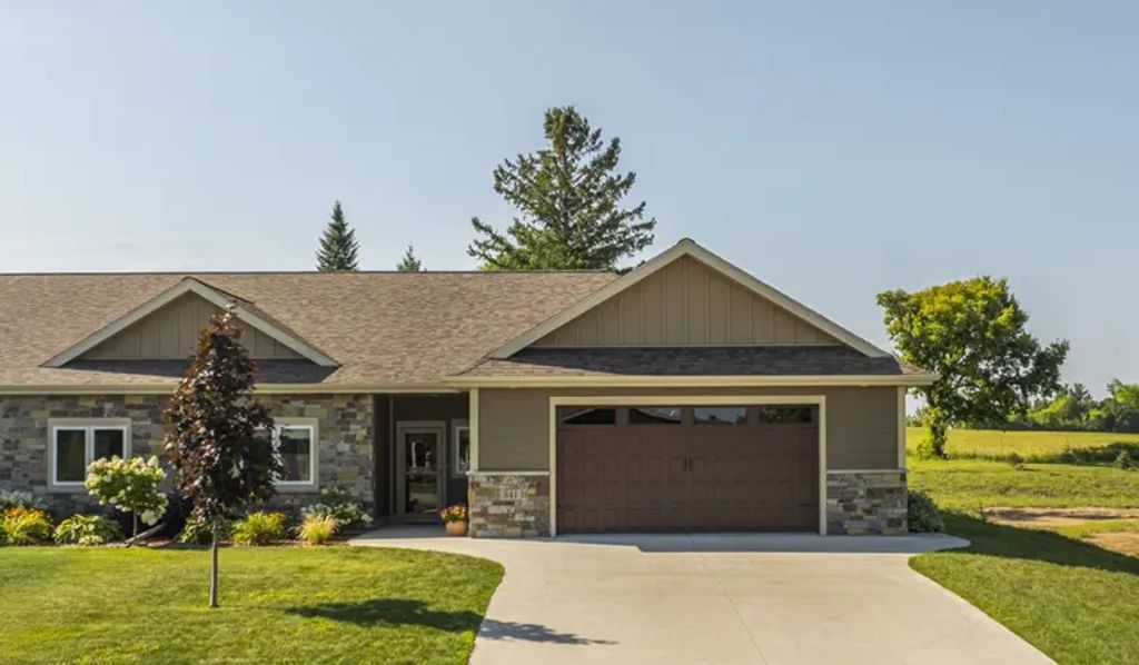 841 Lake Forest Circle, Detroit Lakes