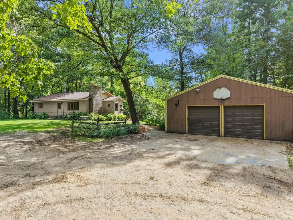 1174 381st Avenue Ne, Stanchfield