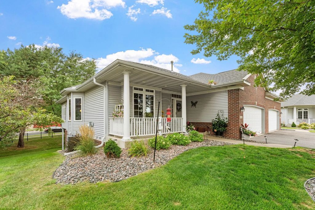 15135 Crestview Circle, Rosemount