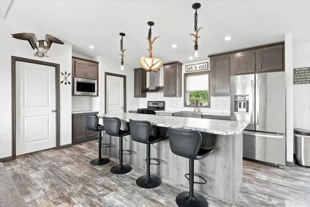 18594 Cedar Creek Road, Pine City