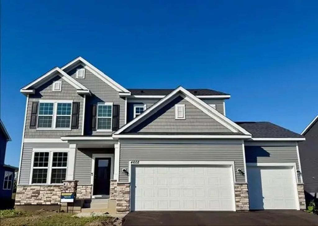 4602 Island Park Bay, Woodbury