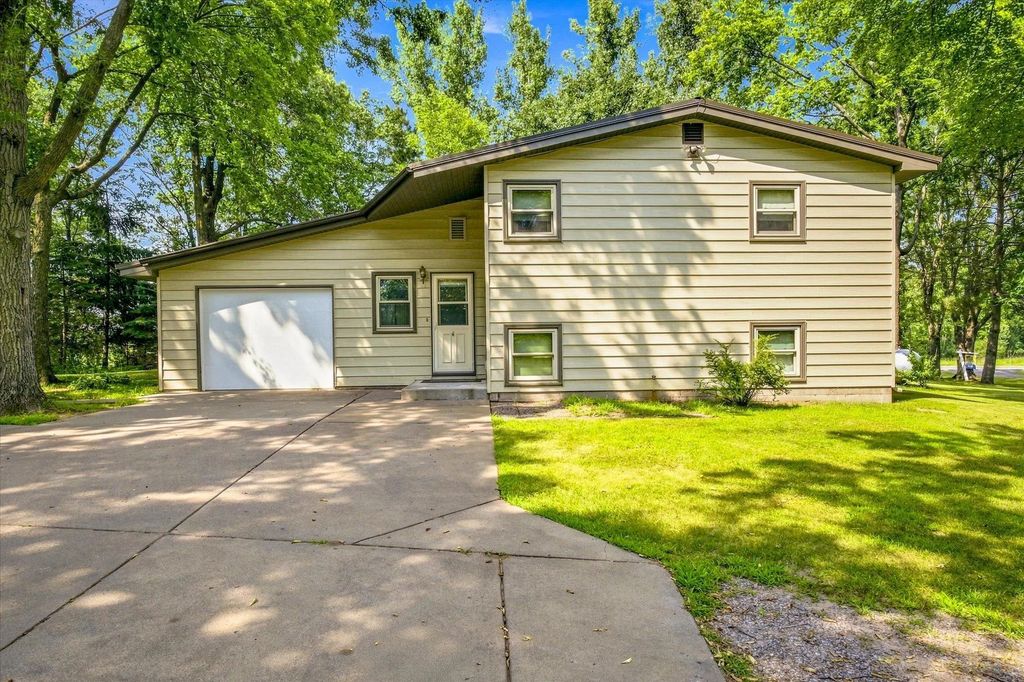 6370 County Road 5 Nw, Isanti