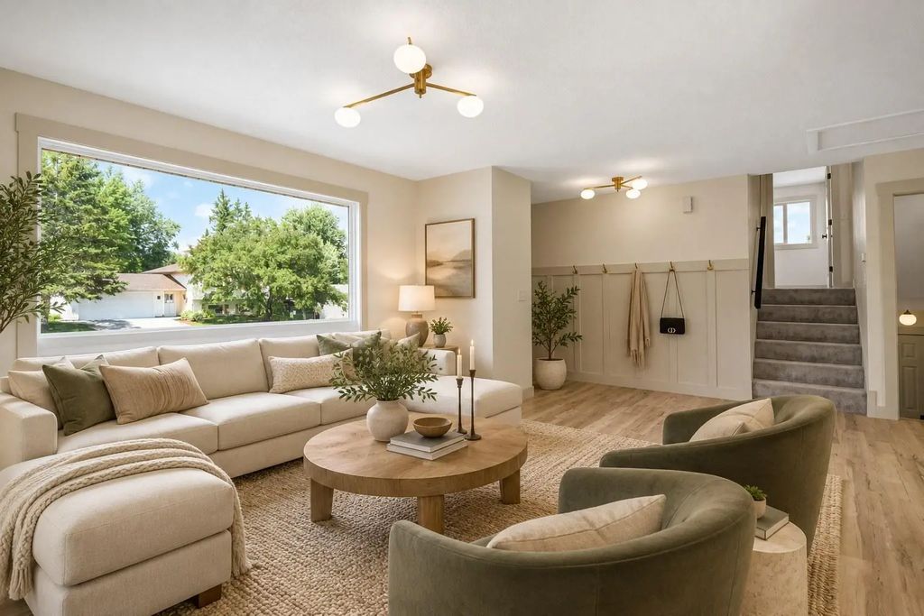 8090 159th Street W, Apple Valley