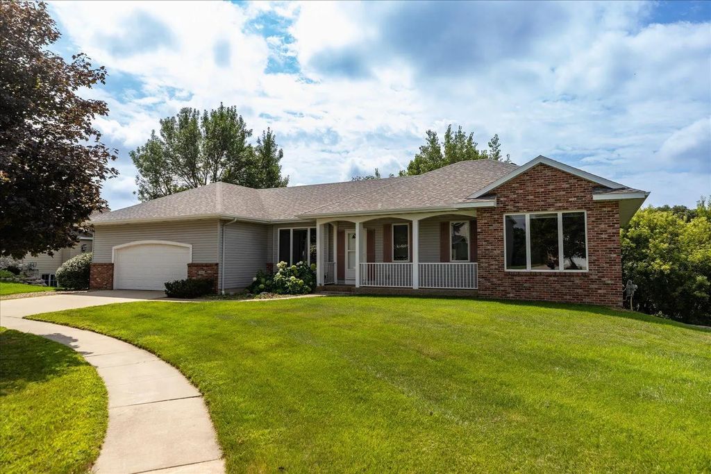2810 Sunset Lane Ne, Rochester