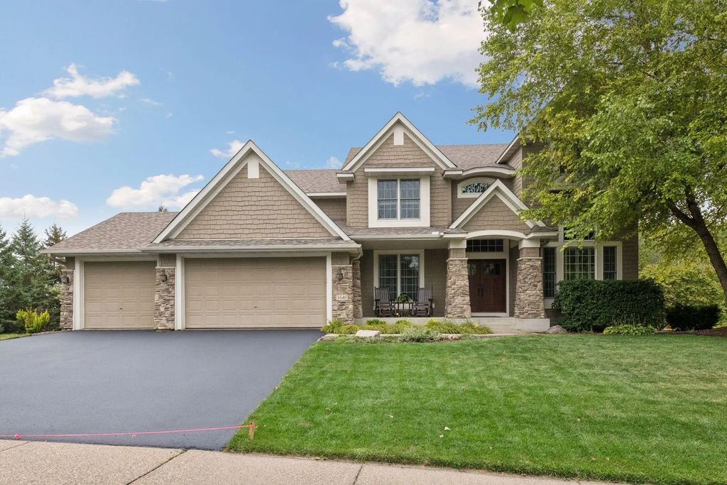 1640 Field Drive, Victoria