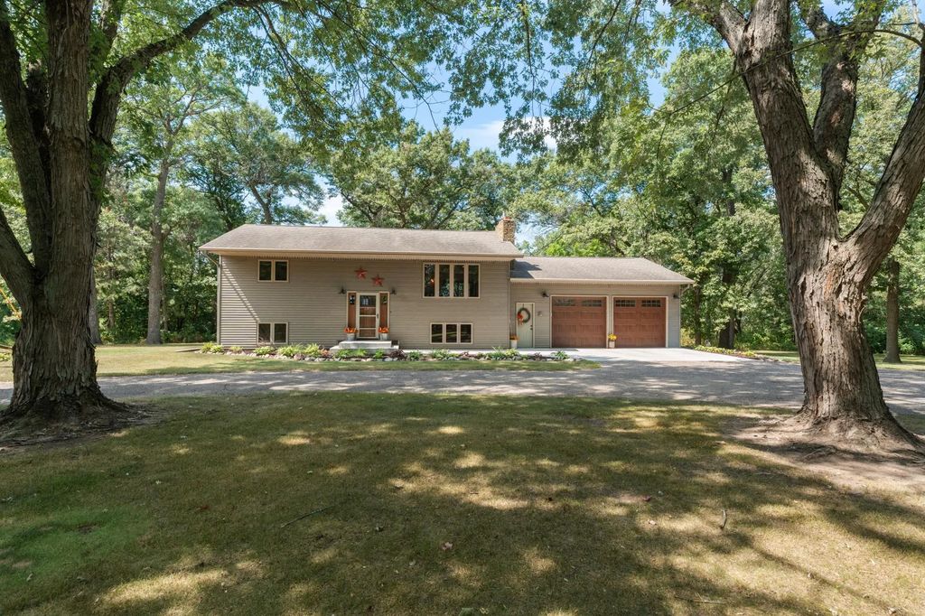 22897 165th Avenue, Little Falls