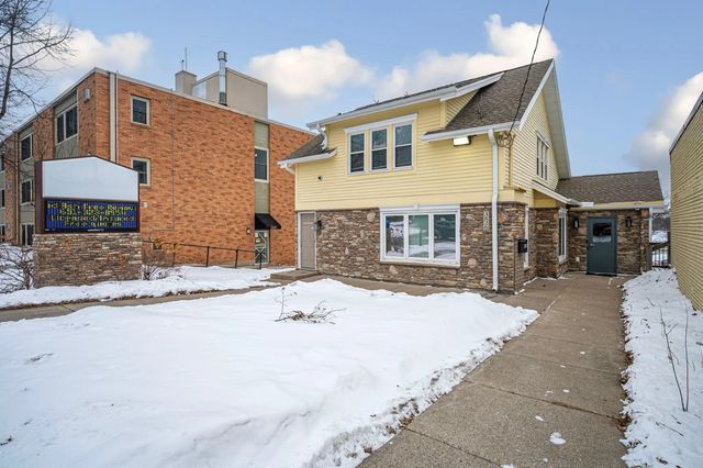 3826 W Broadway Avenue, Robbinsdale