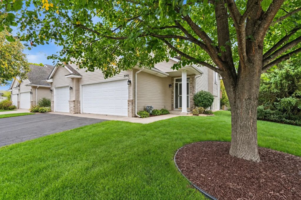 3901 124th Circle Nw, Coon Rapids