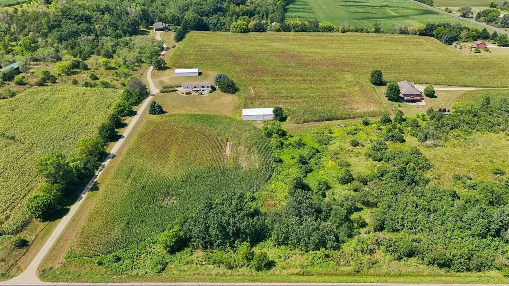 206 County Road Jj, River Falls