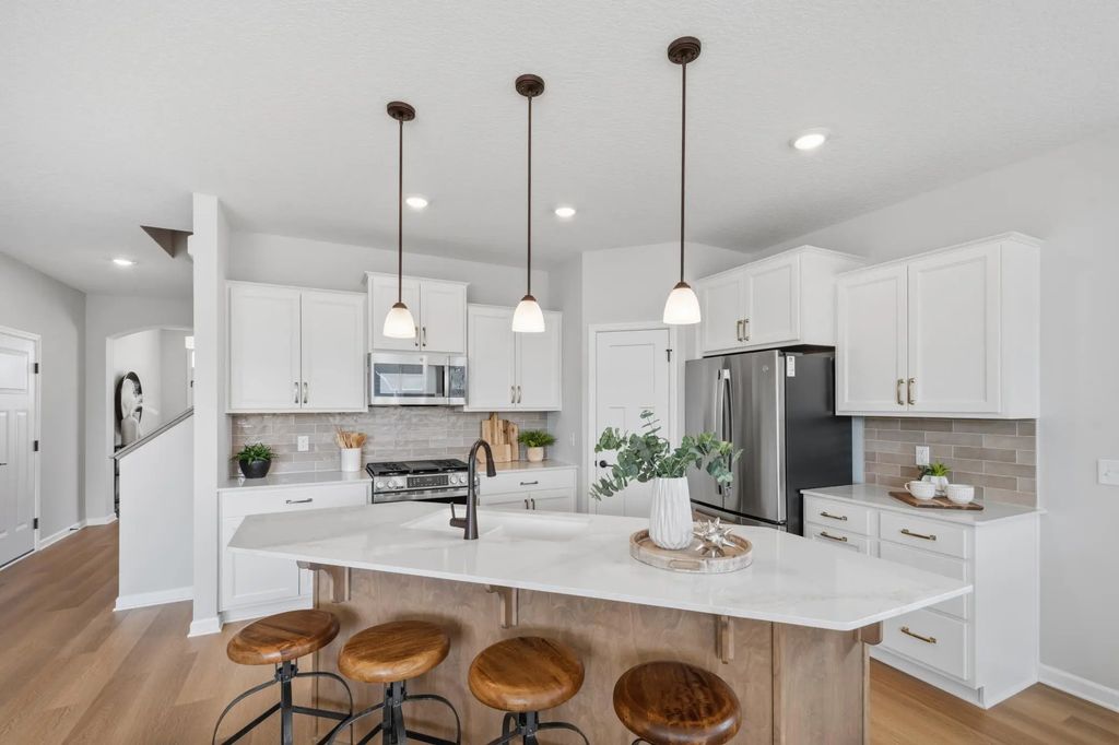 3680 Holbrook Drive, Waconia