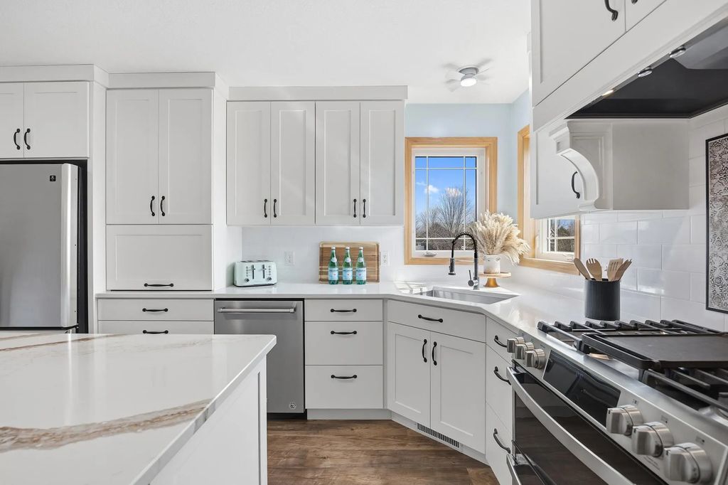 120 Callaway Court, Mankato