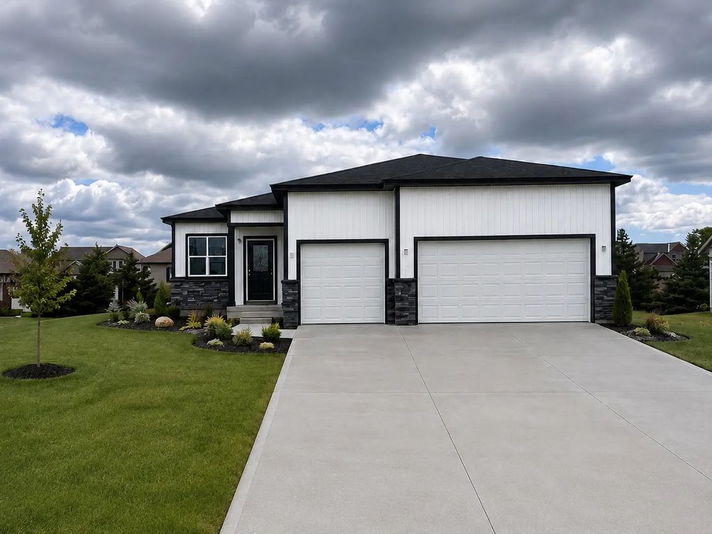 4986 Chalet Court, Red Wing