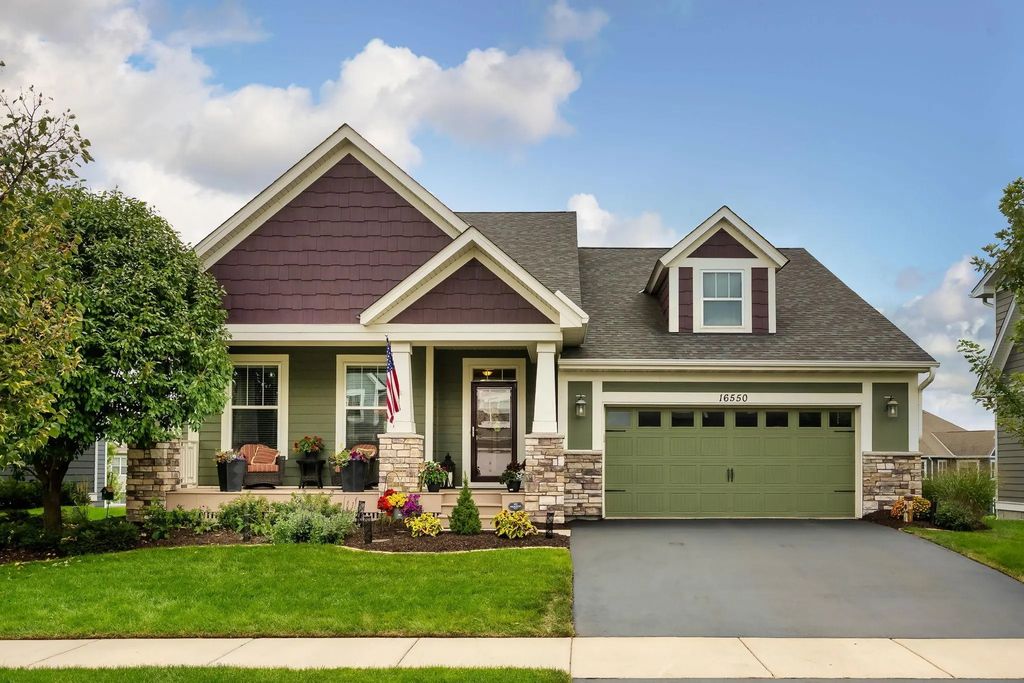 16550 Draft Horse Boulevard, Lakeville