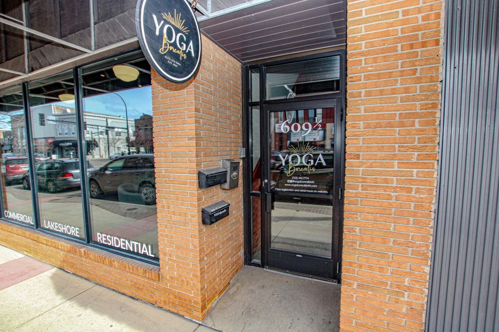 609 1/2 Broadway Street, Alexandria