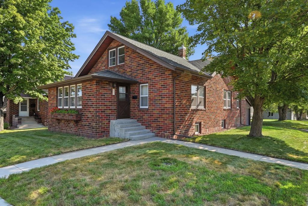 231 Maple Street, Sauk Centre