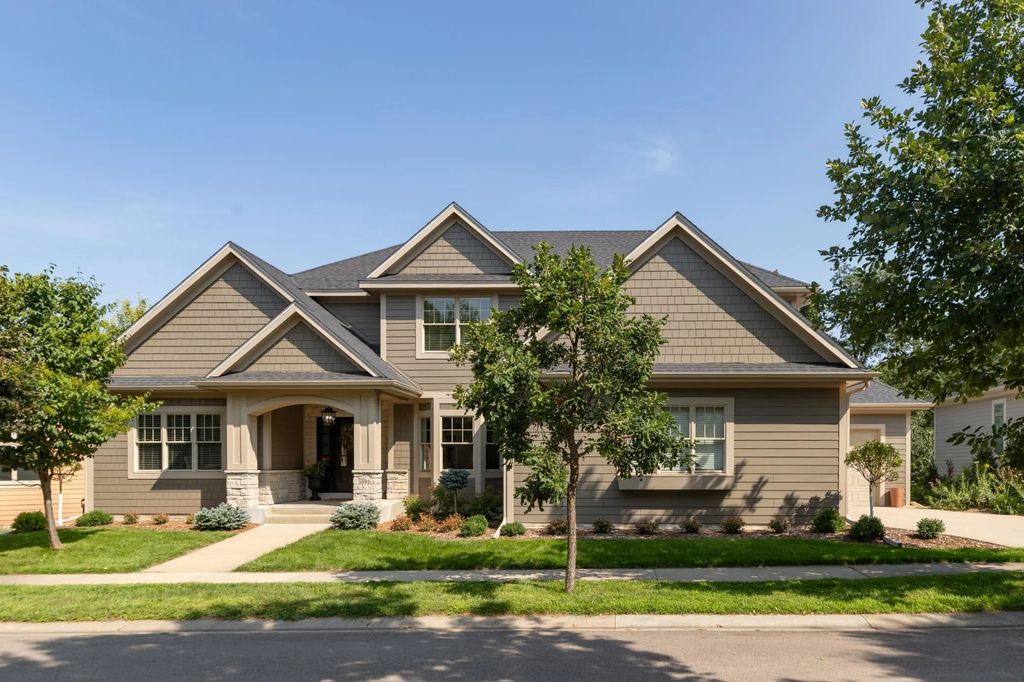 1091 Fox Hill Place Sw, Rochester