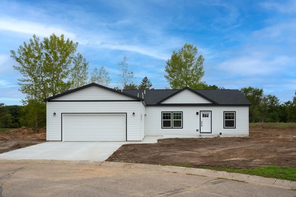 2421 Oak Preserve Court, Saint Cloud