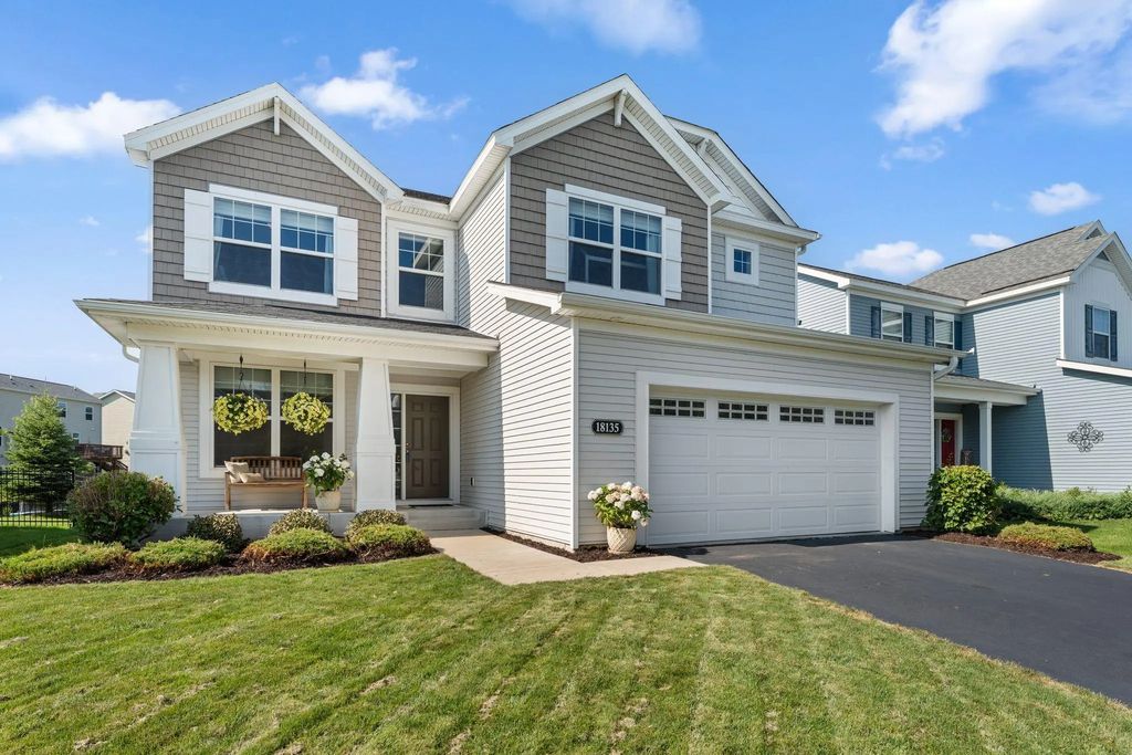 18135 Gladstone Trail, Lakeville