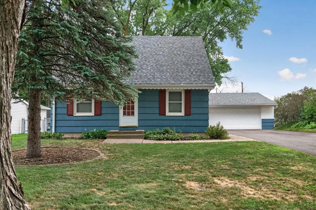 10957 Magnolia Street Nw, Coon Rapids