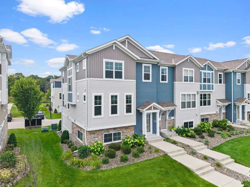 6992 Huckleberry Drive, Minnetrista