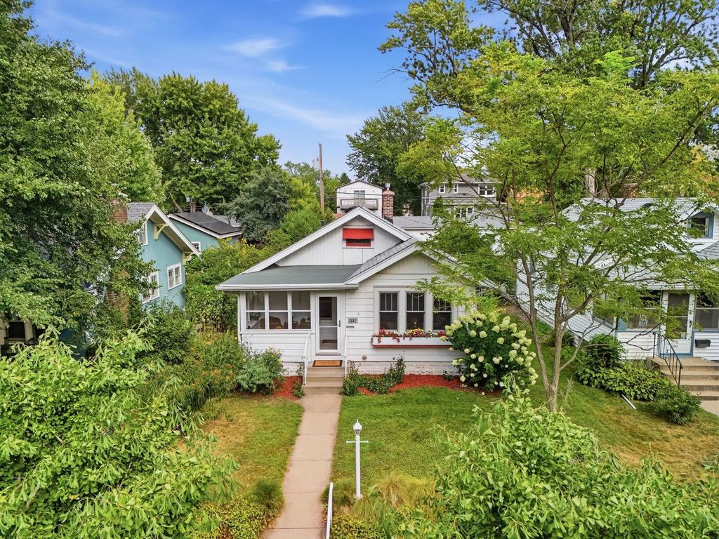 3941 24th Avenue S, Minneapolis