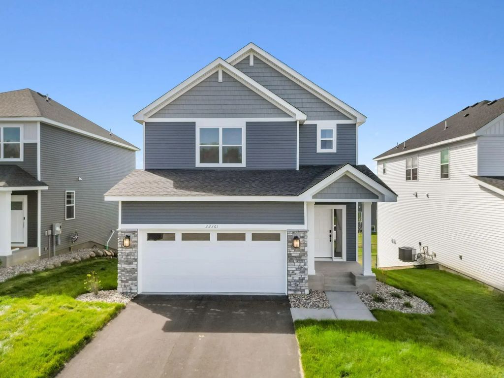 22361 Isla Way, Rogers
