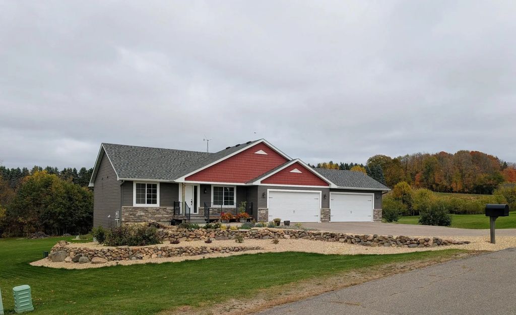 N5191 738th Street, Ellsworth