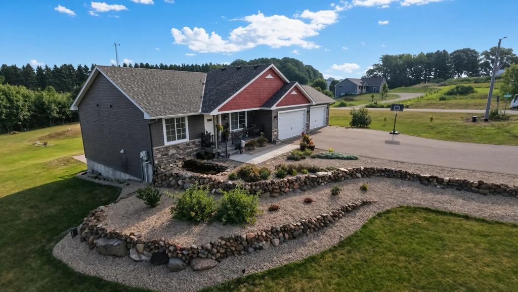 N5191 738th Street, Ellsworth