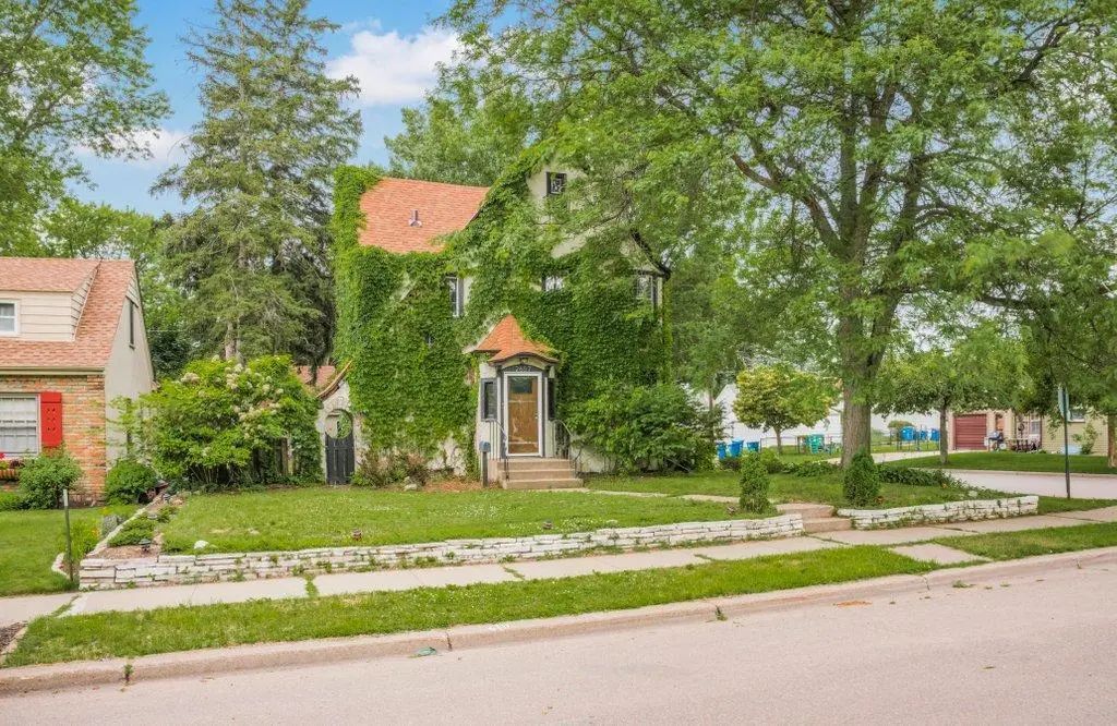 2657 Zenith Avenue N, Robbinsdale
