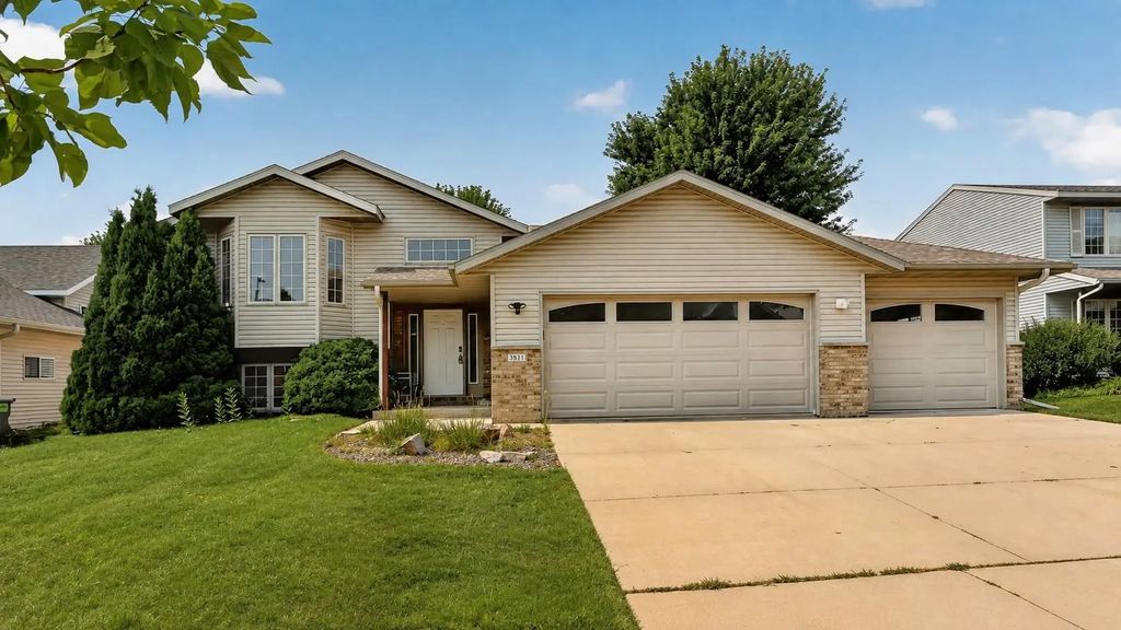 3931 Birmingham Lane Nw, Rochester