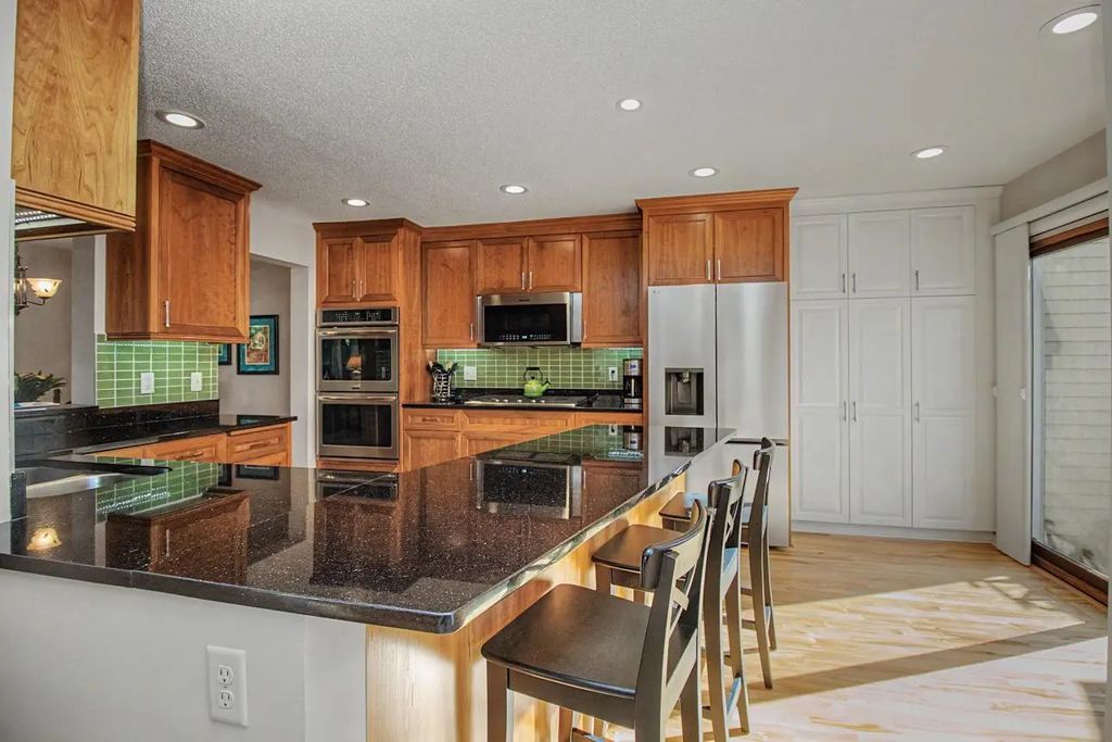 1182 Saint Clair Avenue, Saint Paul