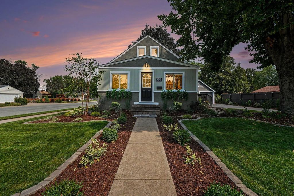 332 1st Avenue Ne, Osseo