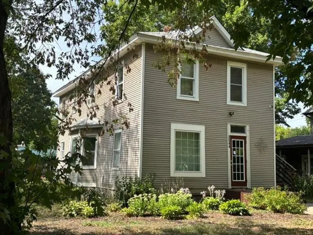 2544 29th Ave S, Minneapolis