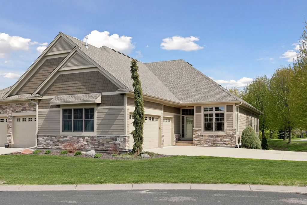 18250 Justice Way, Lakeville