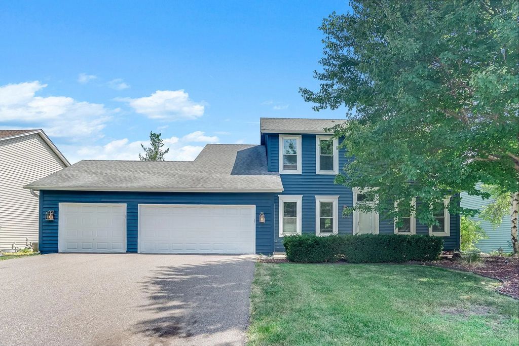 8848 Everest Lane N, Maple Grove