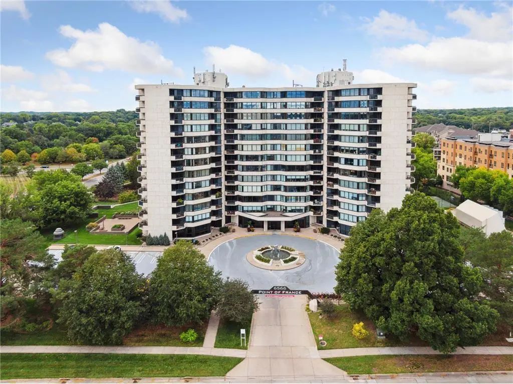 6566 France Avenue S 707, Edina