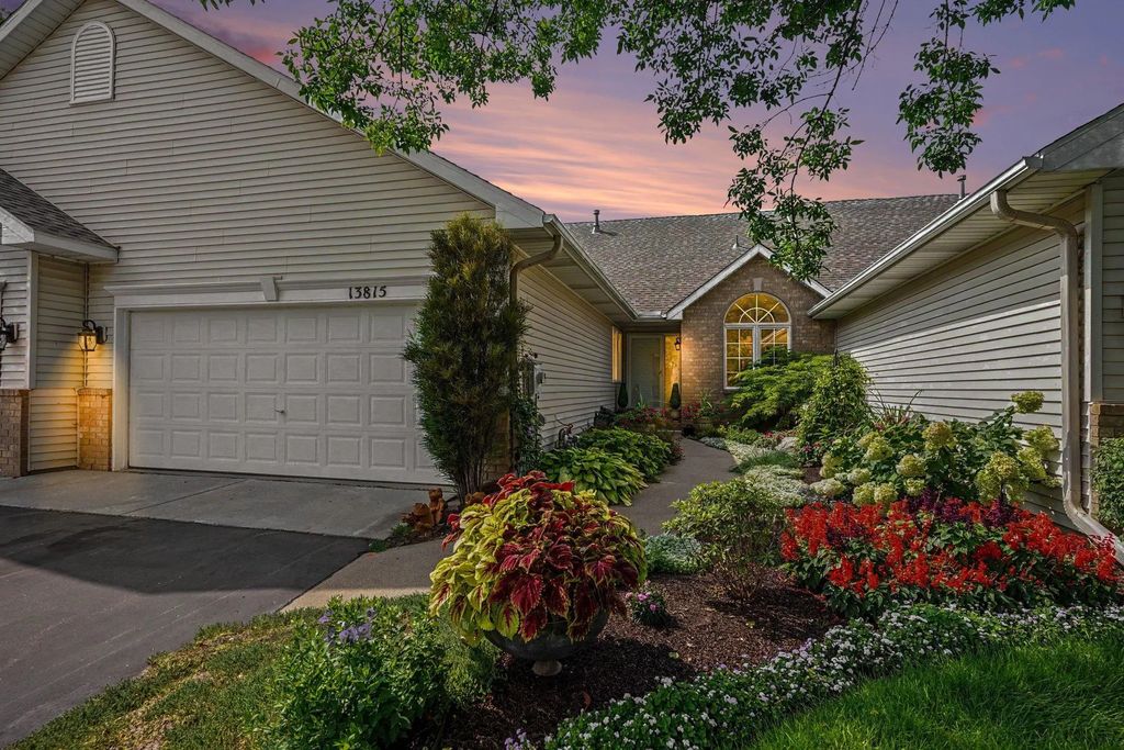 13815 Falcon Avenue, Apple Valley