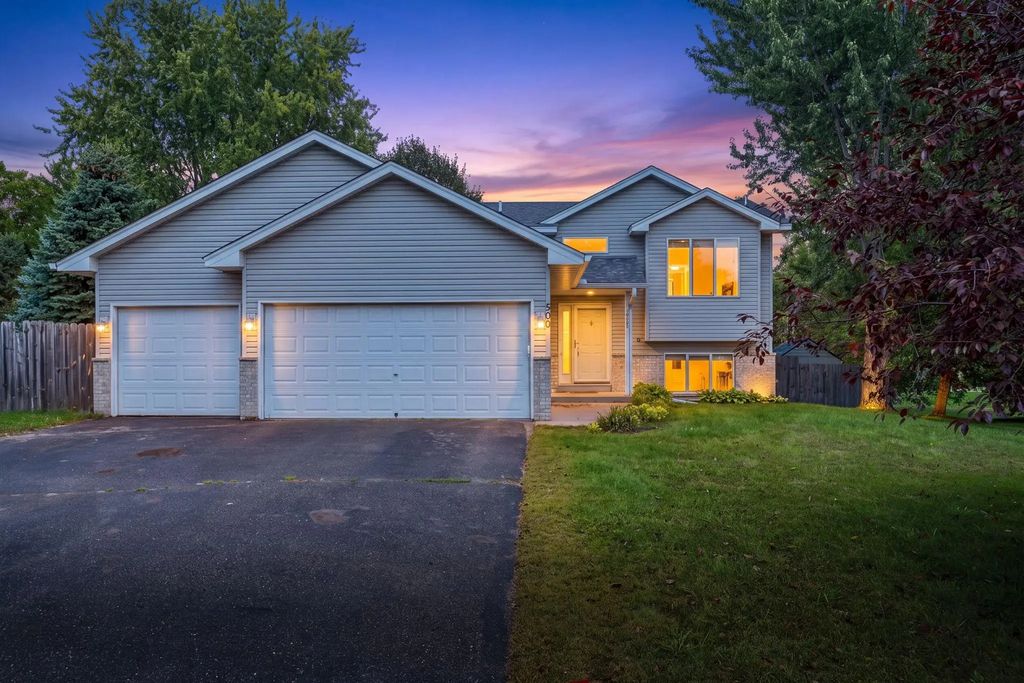 506 Birch Street Sw, Isanti
