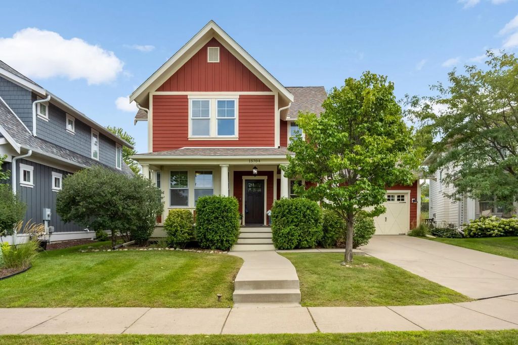 15704 Duck Pond Way, Apple Valley