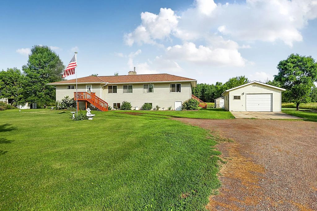 17311 Highway 23 Ne, Oak Park