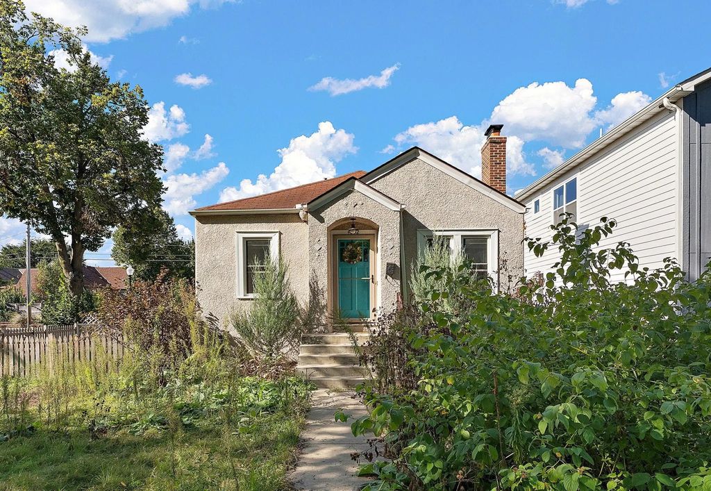 4252 Oakland Avenue, Minneapolis