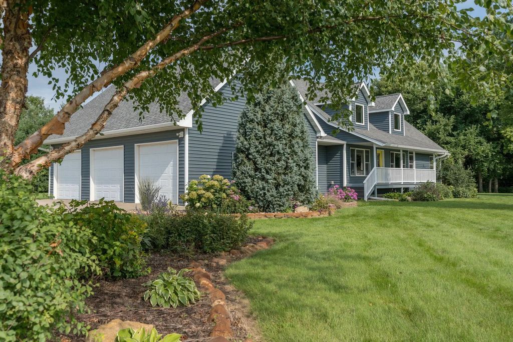 18500 510th Avenue, Lake Crystal
