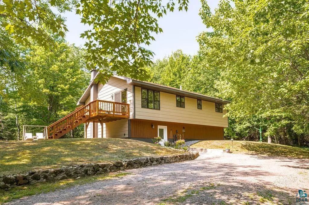 6899 S County Road B, South Range