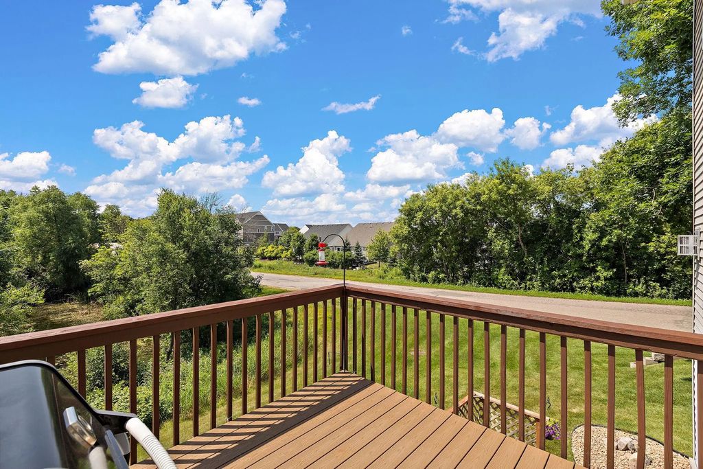 497 Pleasant Lane, Chaska